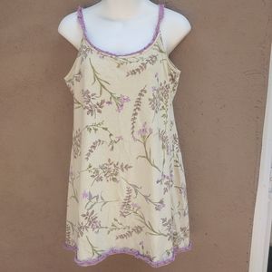 Zoey & Beth night gown